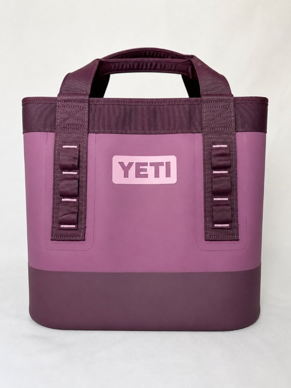 YETI Camino 20 Nordic purple rare new without tags
